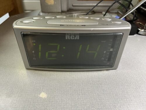 RCA RP3715A Green Display Voice Alarm Clock Radio Silver Body