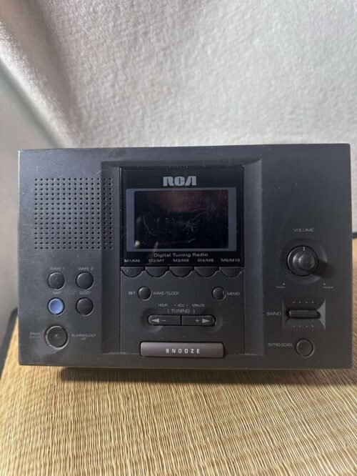 RCA RP3721A Dual Alarm Clock Radio – AM/FM, Digital Tuning, 10 Presets