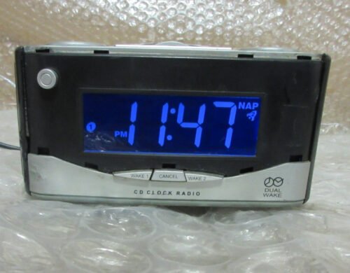 RCA RP4801A AM/FM Alarm Clock Radio CD Player Dual Wake