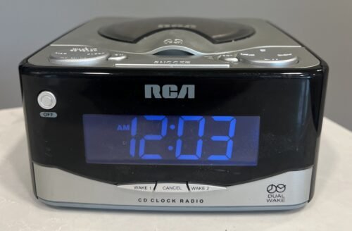 RCA RP4801A AM/FM Dual Wake Alarm Clock W/ CD Player