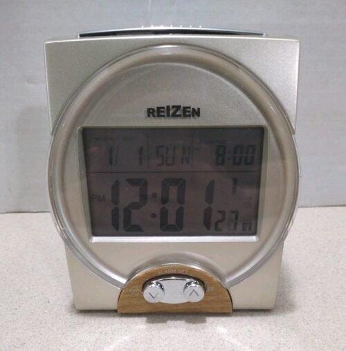 Reizen Talking Atomic Alarm Clock Date Calendar Gold Faux Wood Battery Operated