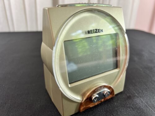 Reizen Talking Atomic Alarm Clock W/Instructions 2 AA Batteries Included