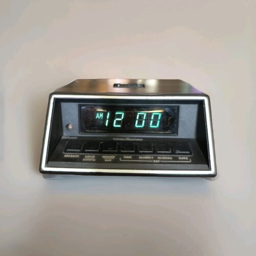 Retro 70s General Electric Digital Alarm Clock Model F1-8147-5 Tested... Working