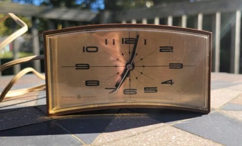 Retro GE 7382 MCM Sleek Modern Style Electric Alarm Clock USA Desk Table Works