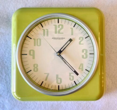 Retro Sterling & Noble Avocado Green Diner Style Square Wall Clock Tested Works