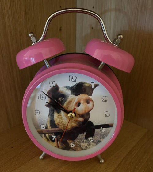 Retro UNUSED Wacky Wakers Pink Metal Pig Alarm Clock Oinks Fun Funny Pigs Farm