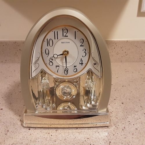 Rhythm 4RJ635 Mantel/Desk Clock Joyful Crystal Bells with Hourly Music
