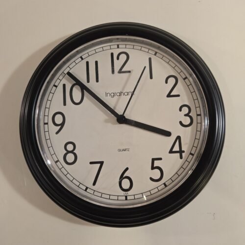 Round Retro Black Wall Clock 8.5" Classic Quartz Hanging Decorative Home Decor