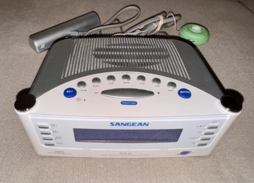 Sangean RCR-22 Atomic Digital Alarm Clock AM/FM 2 Bands