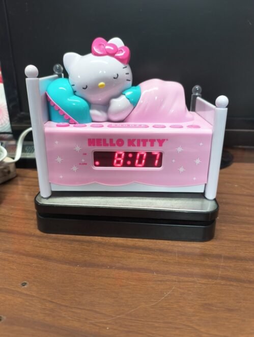 Sanrio Hello Kitty Sleeping Kitty in Bed Digital Clock Radio Alarm w/Night Light