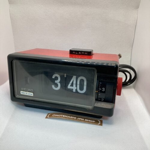 SEIKO DP690T Flip Clock Alarm Red Body Vintage 1970s Working tested Good