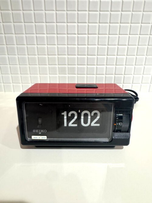 SEIKO DP690T Vintage Flip Clock Alarm Red Retro 1970s Design Rare Japan