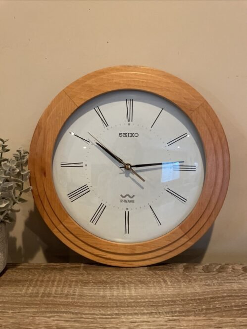 Seiko Honey Oak Wooden Round Wall Clock R Wave Hechinger Design 13”