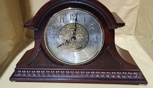 Seiko Mahogany Finish, Tambour Dual Hourly Chime Mantel Clock