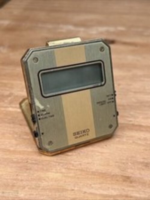 SEIKO QUARTZ DIGITAL TRAVEL ALARM WATCH REF. QEK203F DUAL TIME #74802 VINTAGE
