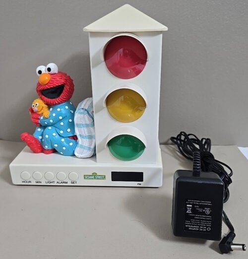 Sesame Street ELMO's Bedtime 2015 Traffic Stop Light Alarm Clock Wake Time Kids