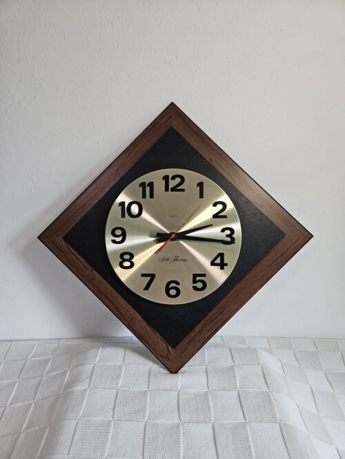 Seth Thomas Quartz Wall Clock Midtown 2435-003 Battery Operated