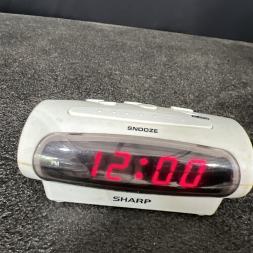 Sharp Alarm Clock Vintage. Works Great! Compact & Cute.