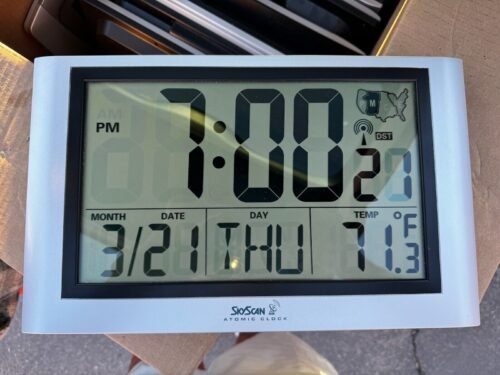 SkyScan Desk Wall Desk Atomic Clock Large Automatic Digital Time Date Temp