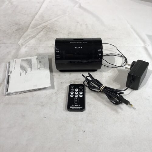 Sony AM/FM Clock Radio Iphone Ipod Dock Alarm ICF-C11iP.