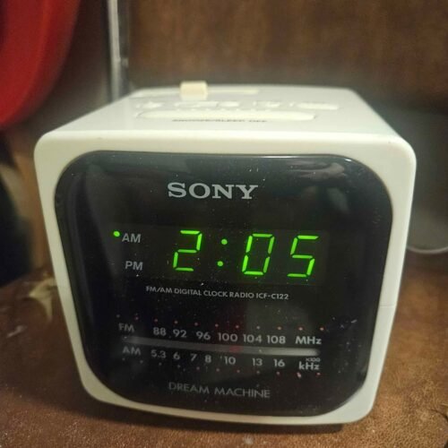 Sony Dream Machine AM /FM Alarm Clock Radio. WORKS