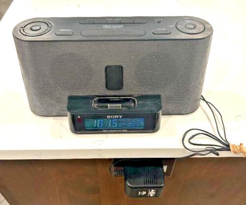 Sony Dream Machine FM/AM Clock Radio Alarm ICF-C1iPMK2 iPod iPhone Dock-Works!