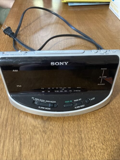 Sony Dream Machine FM/AM Clock Radio ICF-C492 Tested Powers On