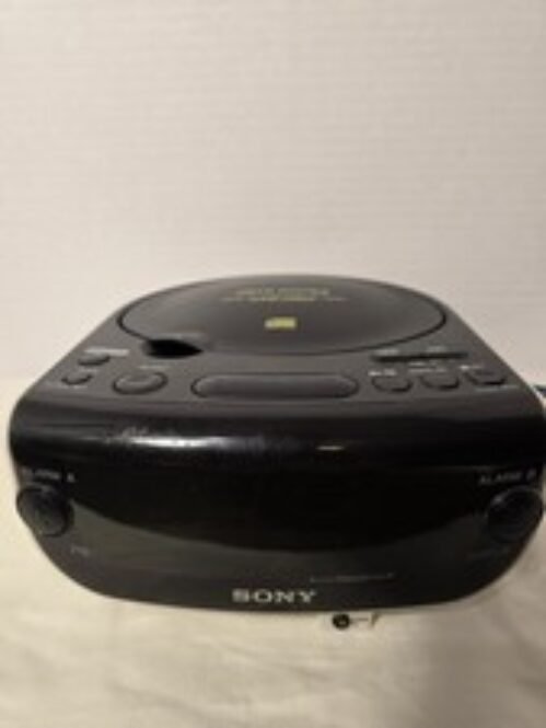 Sony Dream Machine FM/AM Radio CD Player Dual Alarm Clock ICF-CD815 TESTED WORKS