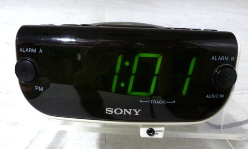 Sony Dream Machine FM/AM Radio CD Player Dual Alarm Clock ICF-CD815 WORKS GREAT!