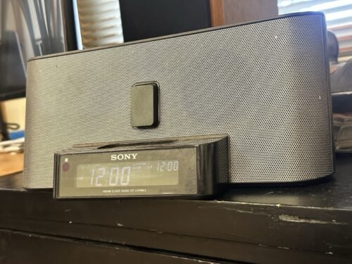 Sony Dream Machine ICF-C1iPMK2 Apple 30 pin iPhone iPod Dock Alarm Clock Working