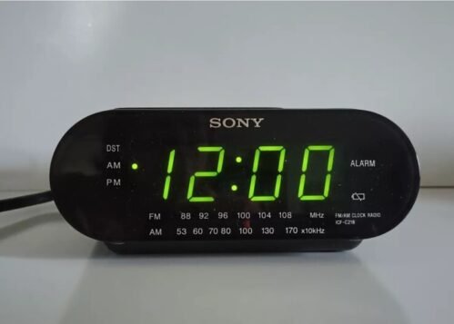 Sony Dream Machine ICF-C218 Alarm Clock AM/FM Radio Auto Time Set Black Retro
