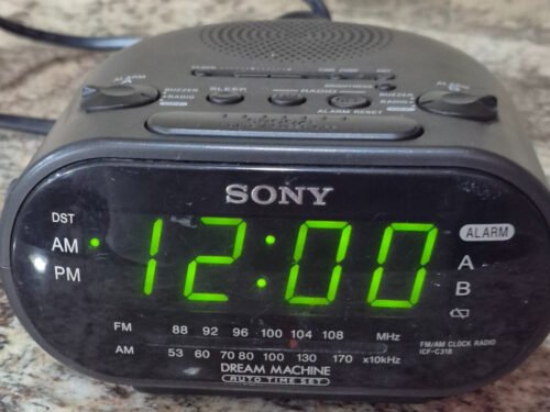 Sony Dream Machine ICF-C318 Black LED Display 60Hz Dual Alarm AM/FM Clock Radio