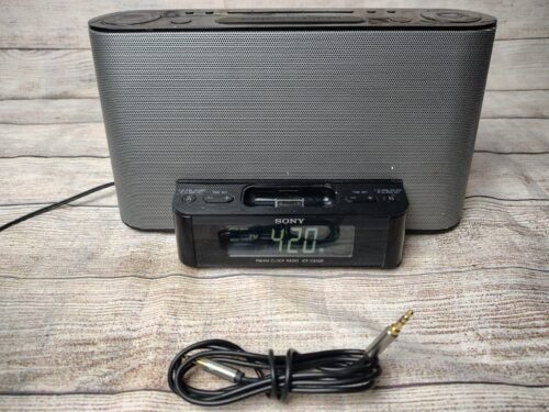 Sony Dream Machine ICF-CS10iP FM/AM Clock Radio Alarm iPod Dock Black Aux input