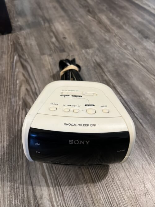 SONY ICF-C112 Dream Machine FM/AM LED Alarm Clock Radio Snooze Battery Backup