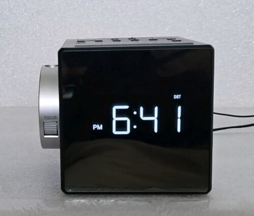 Sony ICF-C1PJ Alarm Clock Radio with Time Projector and Nature Sounds