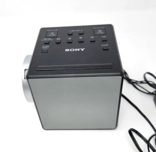 Sony ICF-C1PJ Clock Radio AM/FM Nature Sounds & Projection w/ Power Adapter