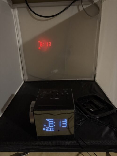 SONY ICF-C1PJ DIGITAL "PROJECTOR" AM-FM CLOCK-RADIO w/ NATURE SOUNDS