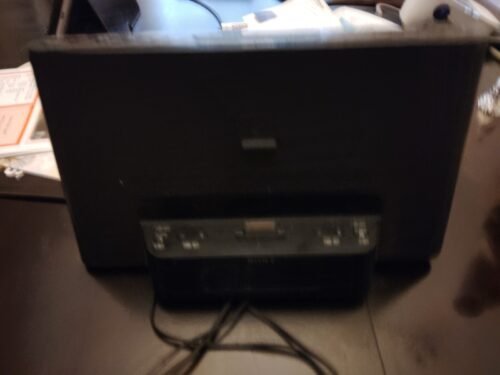 SONY ICF-CS15iP Dream Machine Speaker Dock iPod iPhone AM/FM Clock Radio