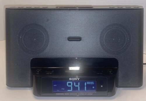 Sony iPhone/iPod Clock Radio Speaker Dock ICF-CS15iP Dream Machine