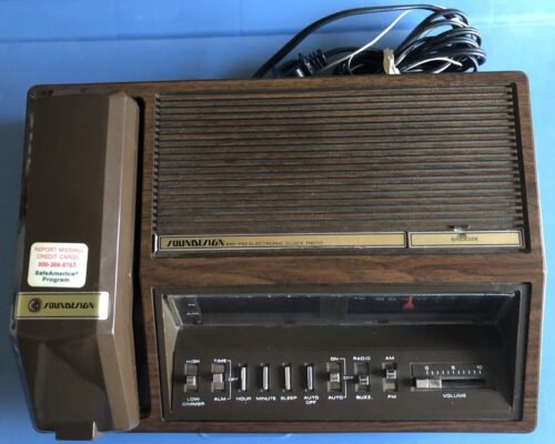Soundesign Phone Alarm Clock AM/FM Radio Combo Vintage - Sold As-Is