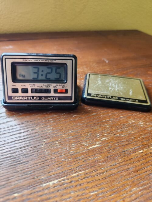 Spartus Quartz Travel Alarm Clock Pocket Size Travel Vintage Made in Japan Retro