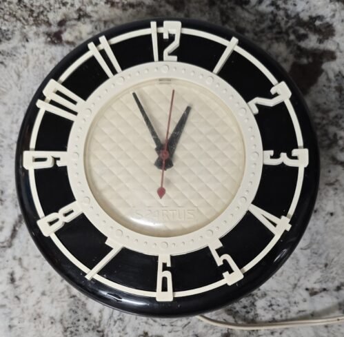 Spartus Vintage 1950s Black & White Electric Wall Clock - Retro, Deco, WORKS