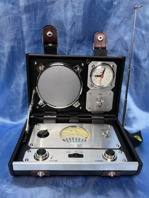 SPIRIT OF ST. LOUIS Travel Series Radio Alarm Clock Art. no. 841.307 Mini-Trunk