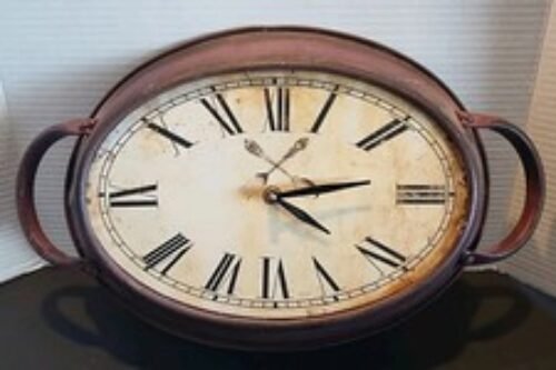 Stonebriar Rustic Farmhouse Oval Battery Metal Wall Clock Kitchen Distress Look