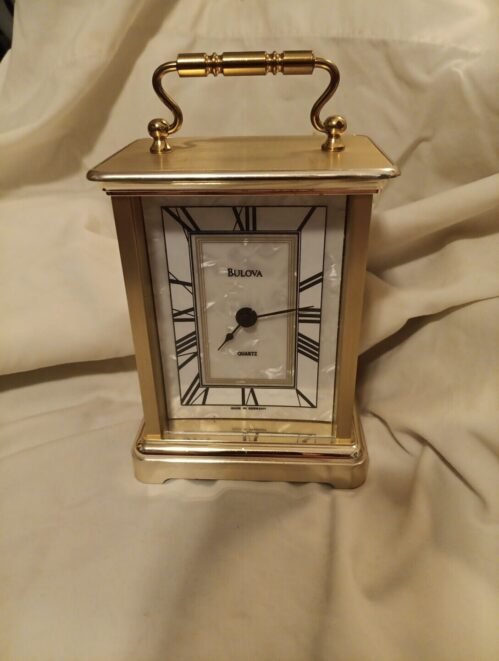 Stunning Bulova table clock Quartz