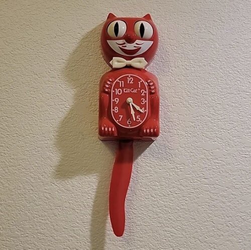 SUPER RARE Vintage Flamingo Red Kit-Cat Klock Clock