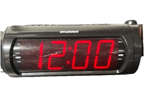 Sylvania Jumbo Digit Projection Clock Radio - USB Charging #SCR-1245