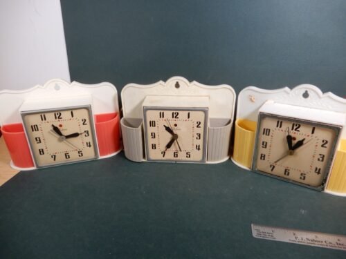 Telechron 2H33 Synchronous Kitchen Clocks (3) Red Grey Yellow Running