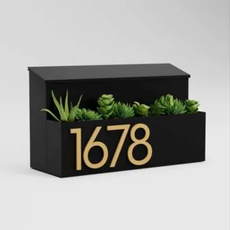 The Garden Wall-Mounted Mailbox