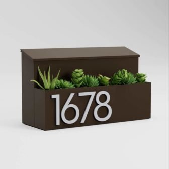 The Garden Wall-Mounted Mailbox